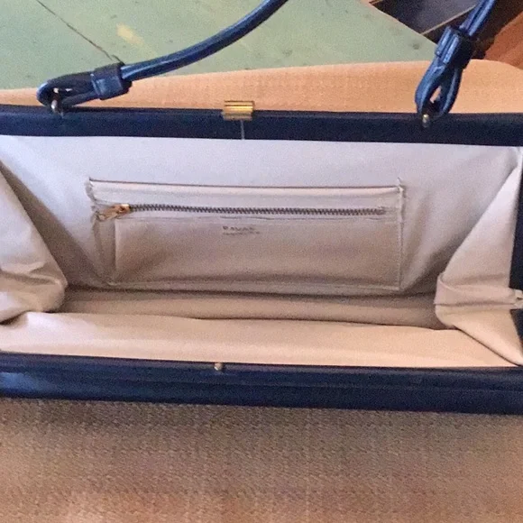 Daval Vintage Purse Made in U.S.A.)  - good condition - Picture 6 of 7